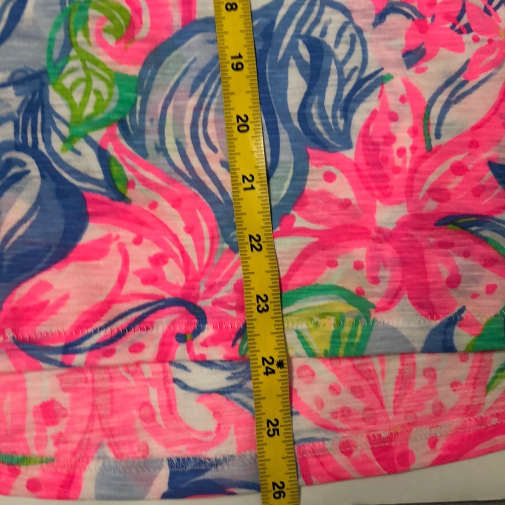 LILLY PULITZER V NECK T SHIRT - Picture 11 of 11